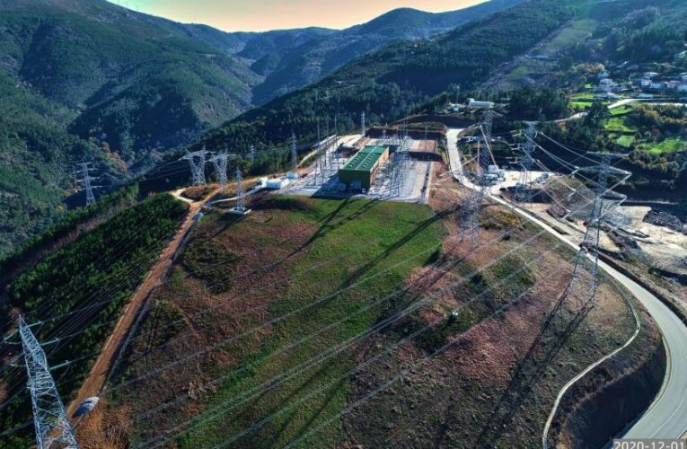 Aldeias de Ribeira de Pena contestam linha de alta tensão junto a casas